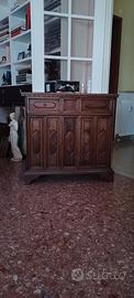 Credenza bassa antica