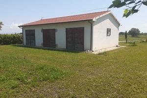 Magazzino per rimessaggio attrezzature