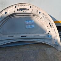 Lancia ypsilon Cofano / bonnet 