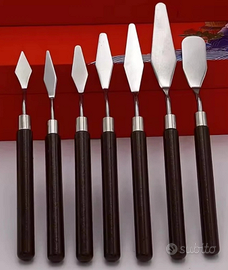Set di 7 Spatole Per Pittura Con Manici In Legno.