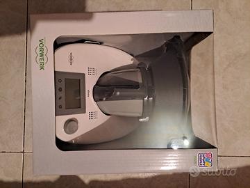 bimby in miniatura giocattolo con ricettario