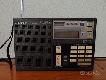 Sony ICF-7600D Radio vintage