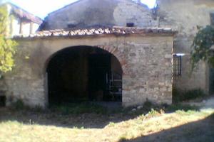 Rustico / Casale di 600 m² con più di 5 locali e b