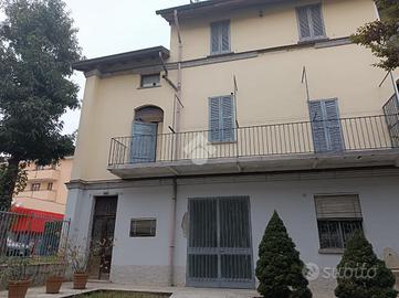 2 LOCALI A LENTATE SUL SEVESO