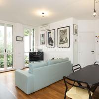 2 LOCALI CON BALCONE