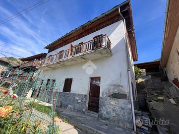 CASA SEMINDIPENDENTE A ALLEIN