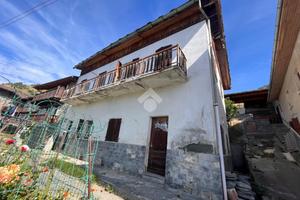 CASA SEMINDIPENDENTE A ALLEIN