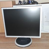 Monitor Samsung 4:3 19"