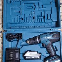 Trapano avvitatore Makita 18vLi-ion con 2 batterie