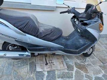 Suzuki AN Burgman 400 - 2003