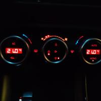 Comandi clima Giulietta led rossi