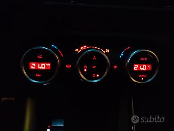 Comandi clima Giulietta led rossi