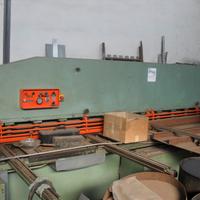 Cesoia a ghigliottina 4metri/6mm+ pressa 50t 4mt