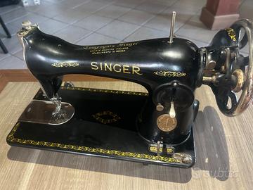 Macchina da cucire Singer vintage anni 70