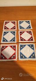 Set di 6 centrini/sottobicchieri ricamati a mano