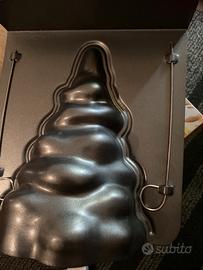 Stampo da forno a forma di abete innevato