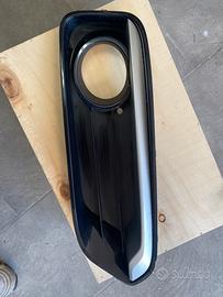 Bmw serie 1 URBAN anno 2017 scoccca anteriore