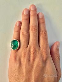 Anello con smeraldo naturale da 9,50 ct