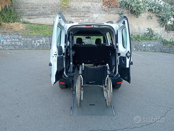 Dacia Dokker Pianale ribassato con rampa disabili 