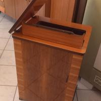 Mobile per macchina per cucire