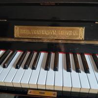 pianoforte verticale 