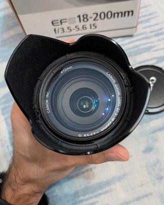 Obiettivo Canon EFS 18-200mm F3.5/5.6 IS