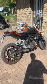 Ktm duke 125
