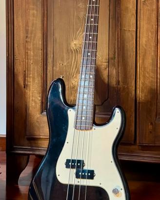 Fender Precision Bass - Made in Mexico