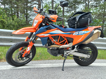 Ktm 690 SMC R 2024 km 2.000