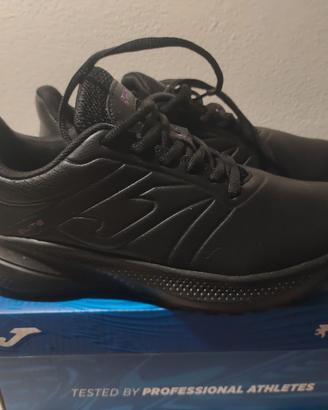 Joma running lady