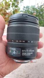 O biettivo Canon efs 15/85