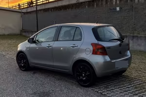 Toyota Yaris 2006 (Trattabile)
