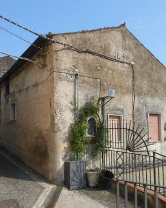 Casa indipendente di 86 m² con 4 locali a Pietrava