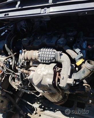 Motore Peugeot 3008 1,6 D 8 V 9H05 anno 2013