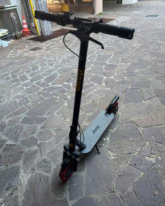 Monopattino Elettrico Jeep Sentinel