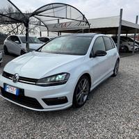 VOLKSWAGEN - Golf - 1.6 TDI 110CV 5p. R-LINE