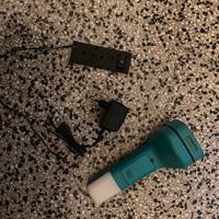 Torcia ricaricabile Varta con base di ricarica