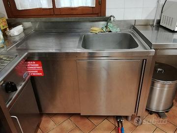 Lavello Inox Armadiato con Ante Scorrevoli 1 Vasca