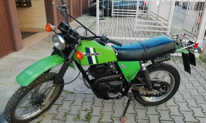 Kawasaki KLX 250 - 1984