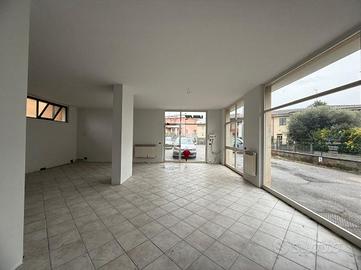 NEGOZIO A CASTIGLIONE DELLE STIVIERE