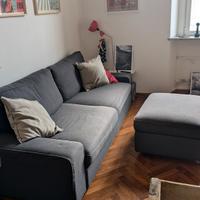 divano letto Ikea con Pouf