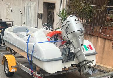 Sur Marine , motore Honda, carrello