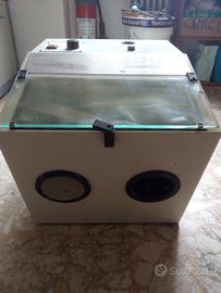 Attrezzatura tecnica laboratorio odontotecnico