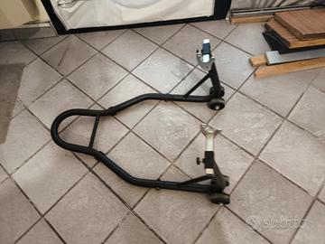 cavalletto posteriore moto