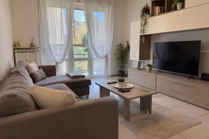 Bilocale arredato con balcone a Binago