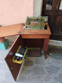 postazione da cucire vintage 