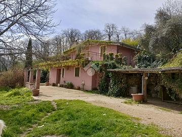 CASA INDIPENDENTE A SEGNI