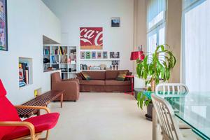 Ampio e luminoso Loft sul Naviglio Grande a Milano