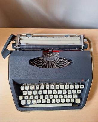 Macchina da scrivere portatile vintage Antares 20 