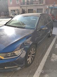 Volkswagen Passat Variant 2.0 TDI 150 CV DSG